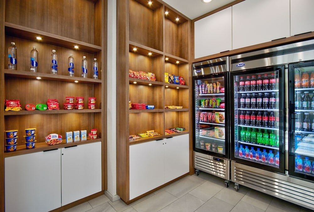 Фото Holiday Inn Erie, an Ihg Hotel