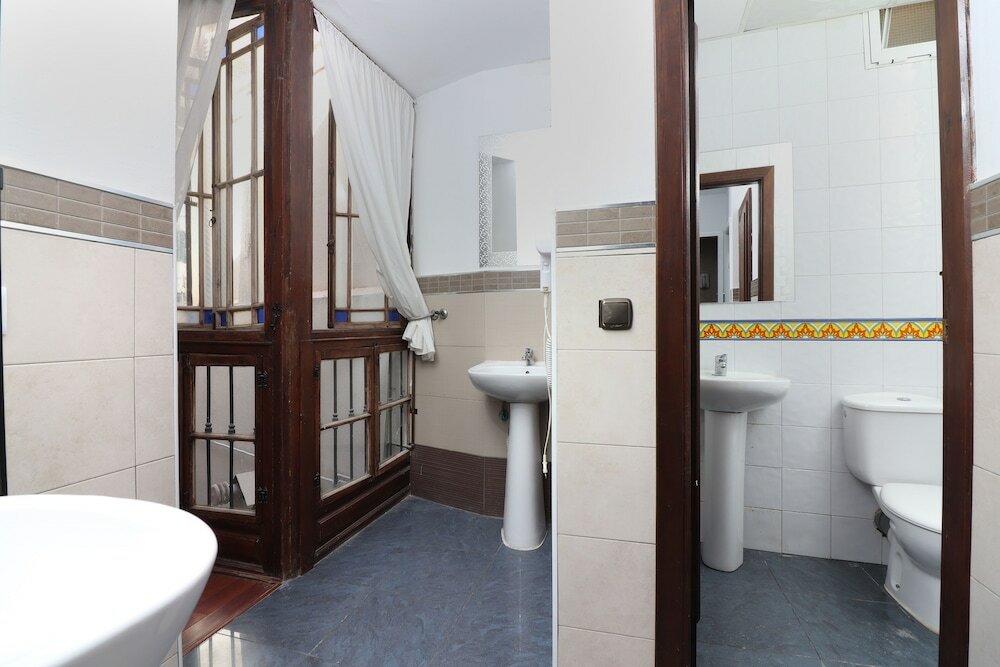 Фото Feel Hostels City Center