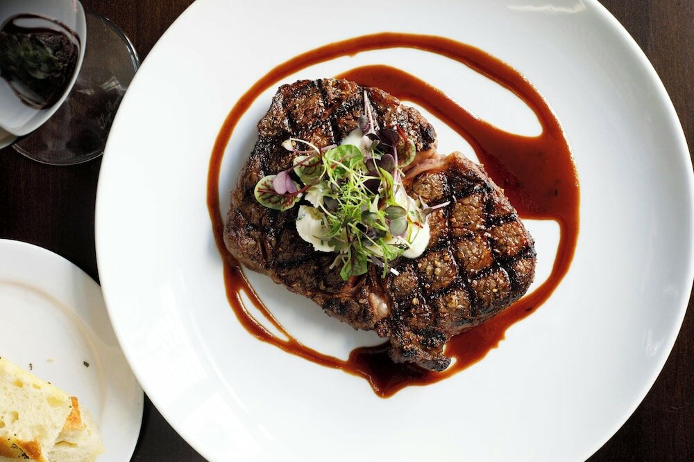 Фото Ambassador Hotel Wichita, Autograph Collection