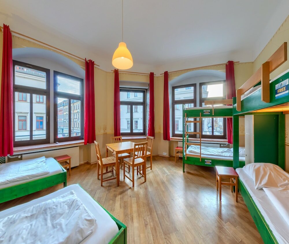 Фото Hostel Mondpalast