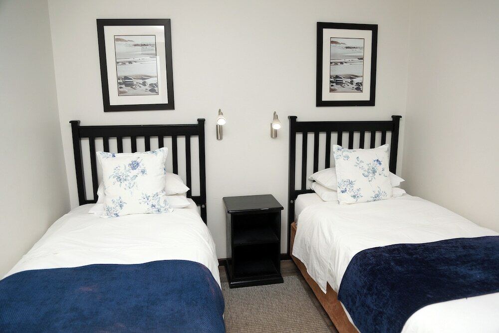 Фото Blue Lagoon Hotel and Conference Centre