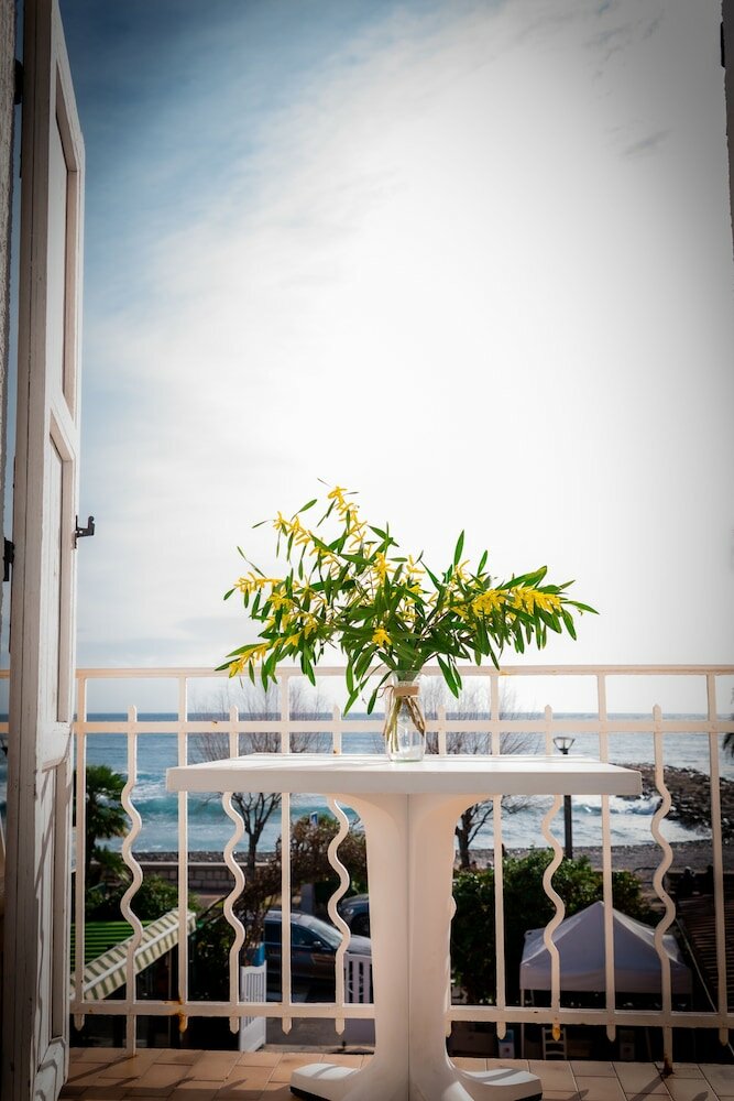 Фото Reine D'Azur Hotel