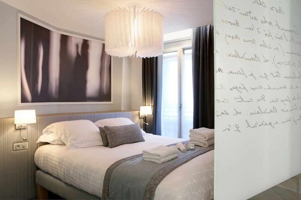 Фото Hôtel Littéraire Le Swann BW Premier Collection