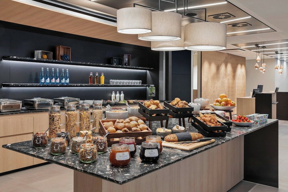 Фото Courtyard by Marriott Freiburg