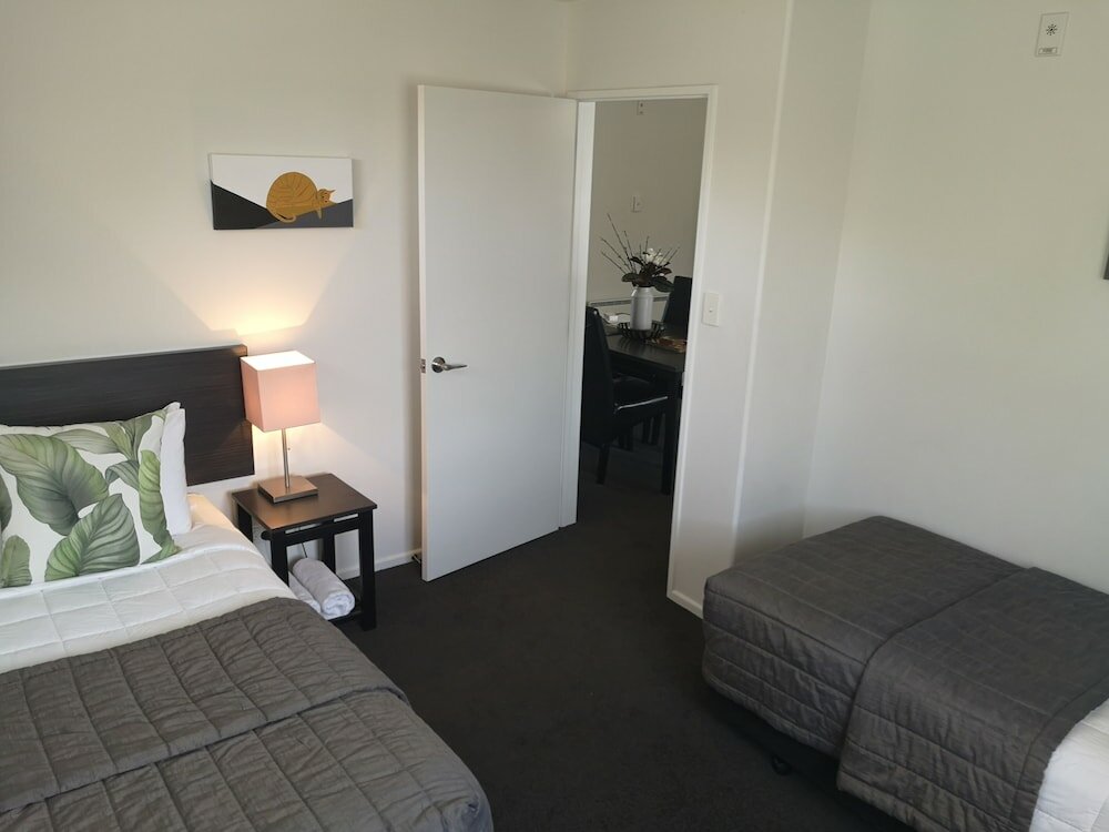 Фото Airport Palms Motel