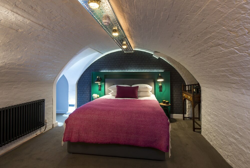 Фото The Churchill Hotel