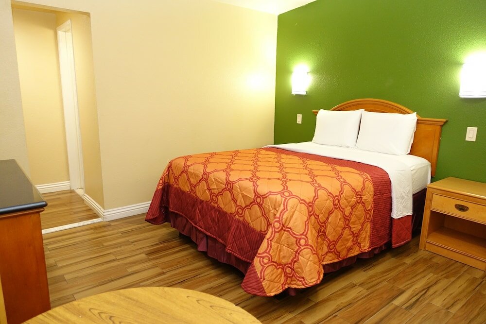 Фото Tropic Lodge