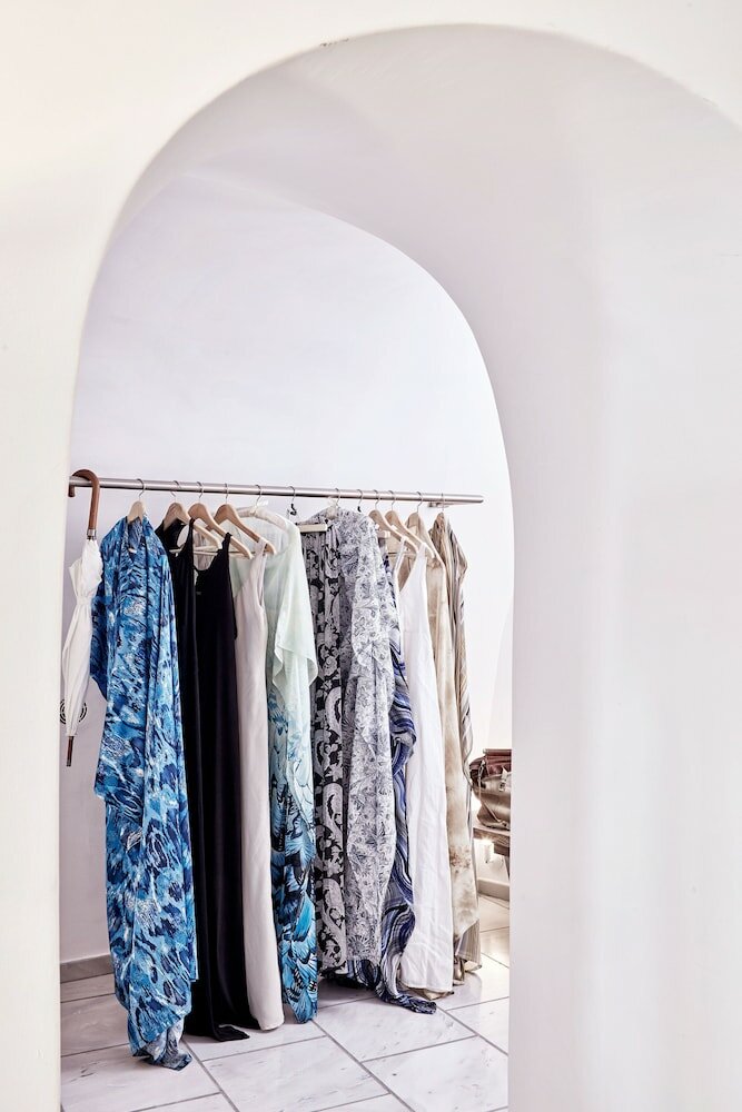 Фото Charisma Suites