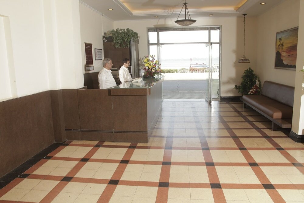 Фото Sea Green South Hotel