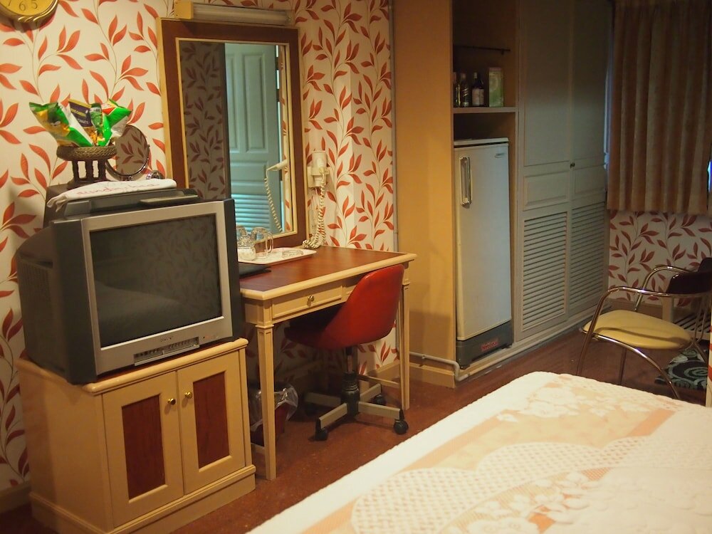 Фото Parkway Inn