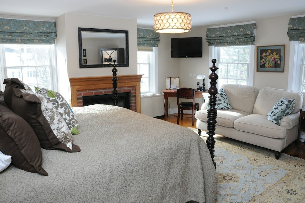 Фото The Lyme Inn