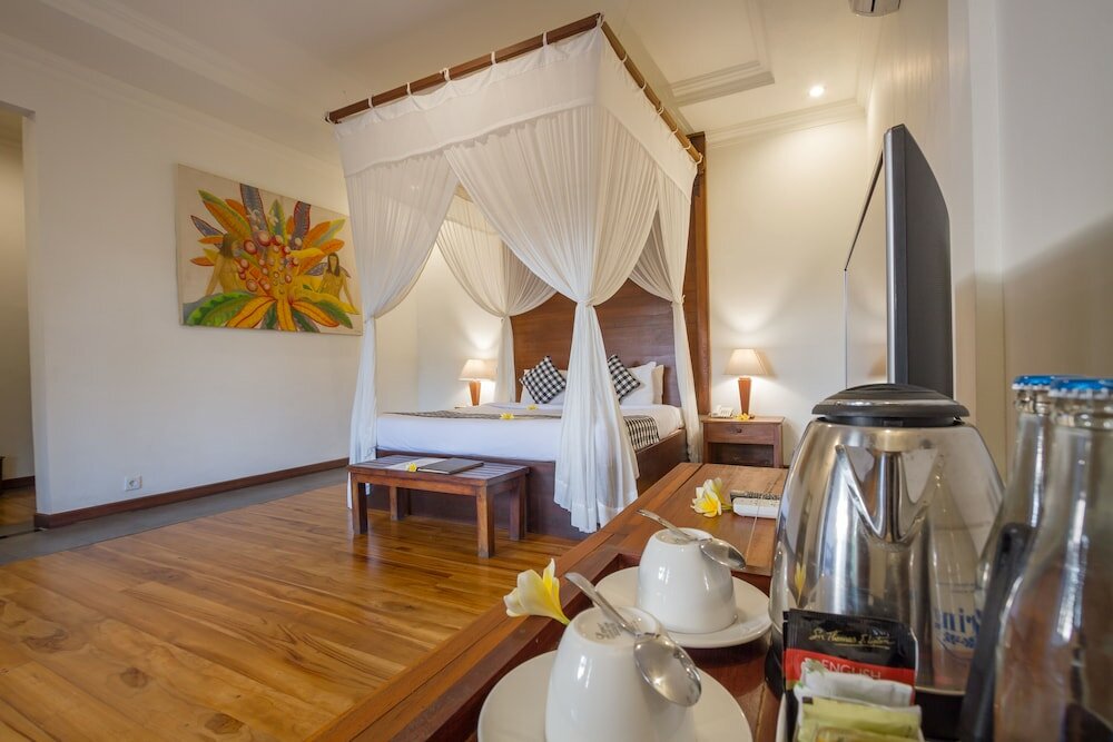 Фото Ubud Inn Cottages