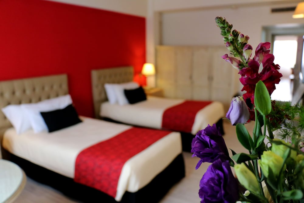 Фото Centuria Hotel Buenos Aires