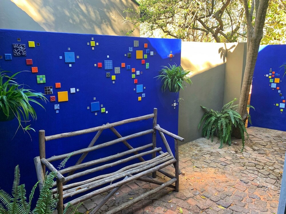 Фото Shangri-La Country Hotel