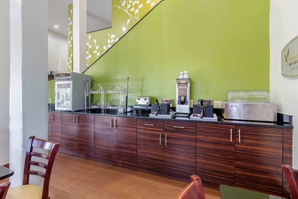 Фото Sleep Inn near Busch Gardens/USF