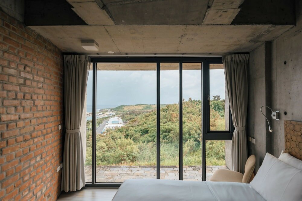 Фото The Light Inn