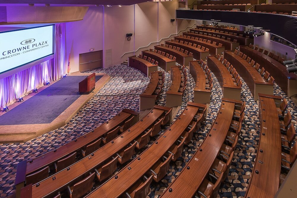 Фото Crowne Plaza