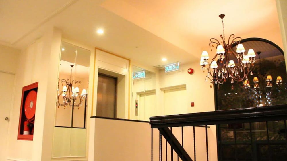 Фото Aphrodite Inn Bangkok