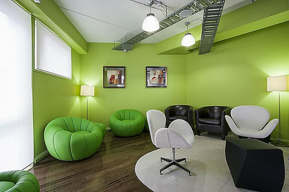 Фото Ascotia off Queen