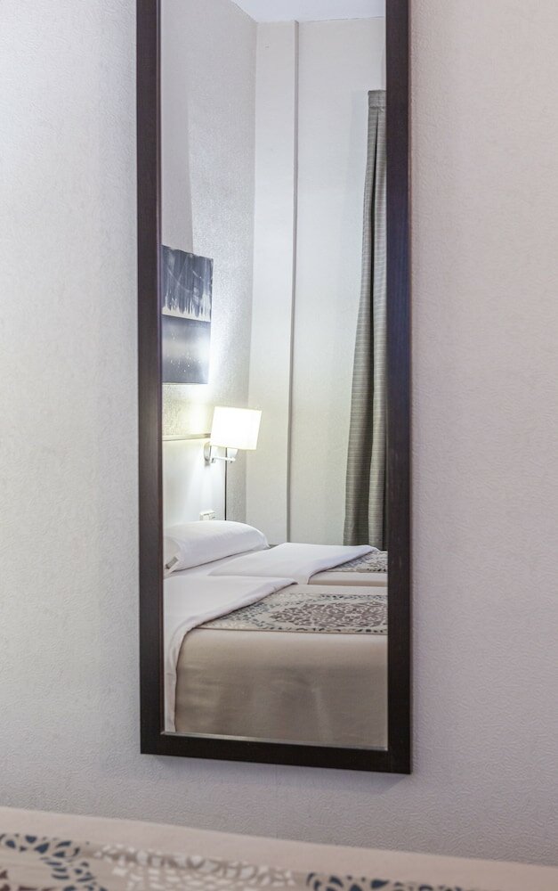 Фото Hotel Macià Plaza