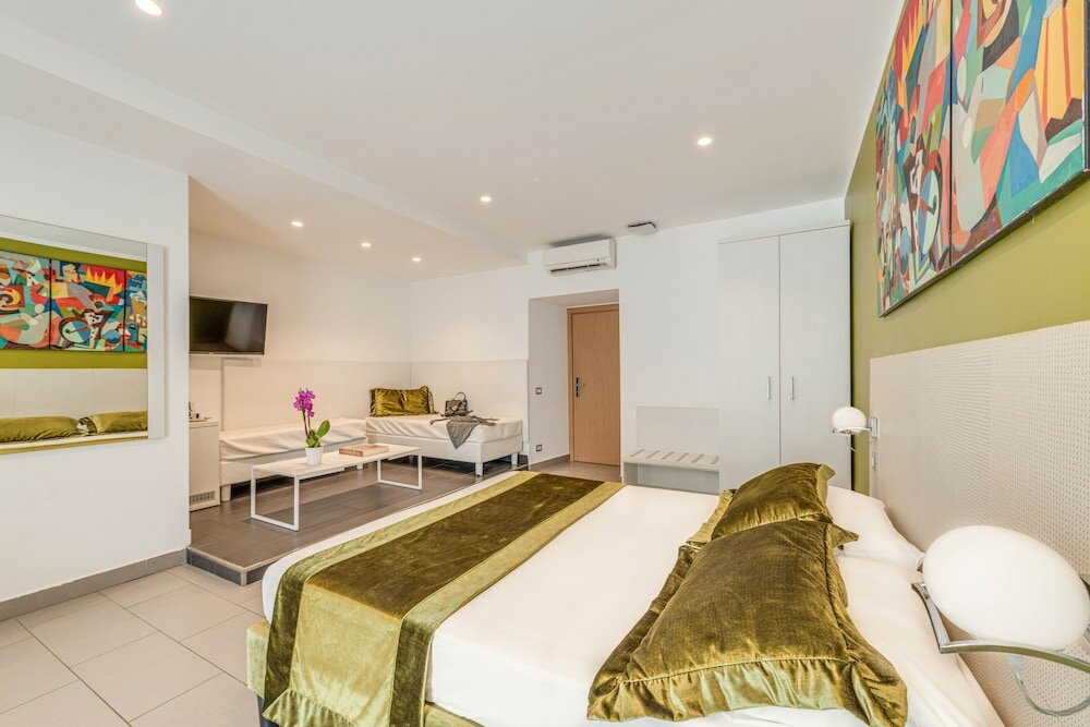 Фото Trevi Palace Hotel