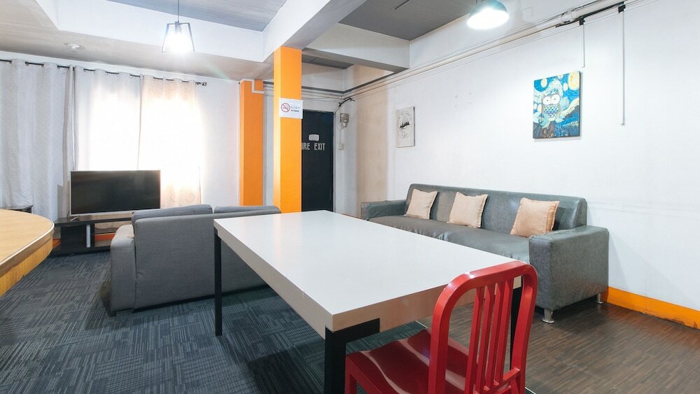 Фото RedDoorz near Quirino Station