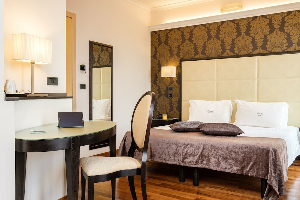 Фото Touring Hotel