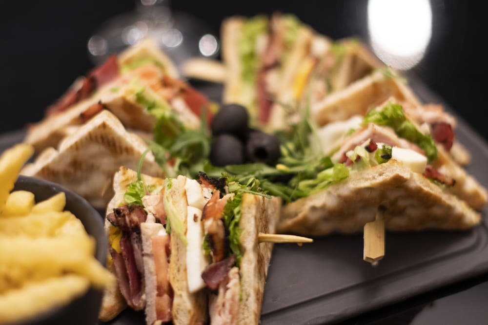 Фото Sana Metropolitan Hotel