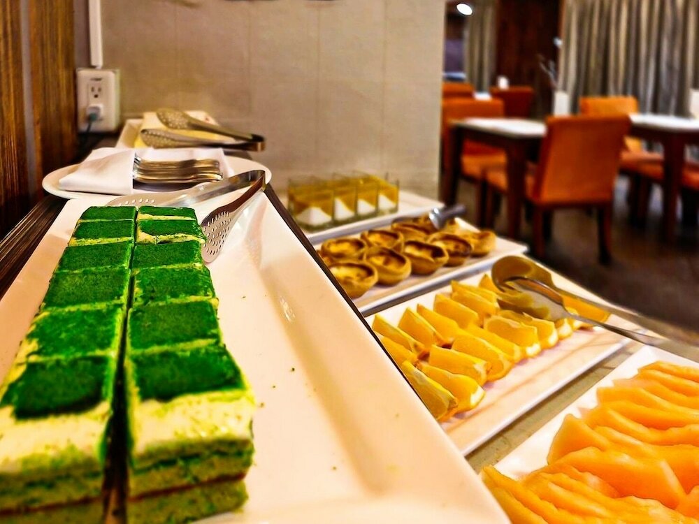 Фото In One City Inn