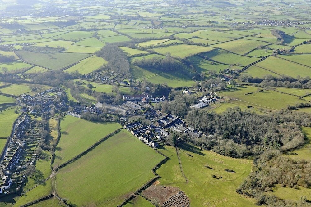 Фото Wookey Hole Hotel