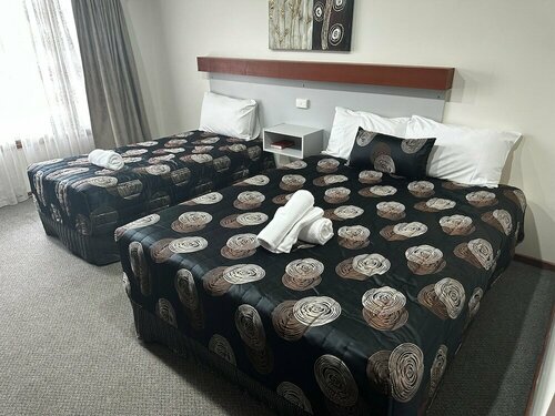 Гостиница Warragul Views Motor Inn в Уоррагуле