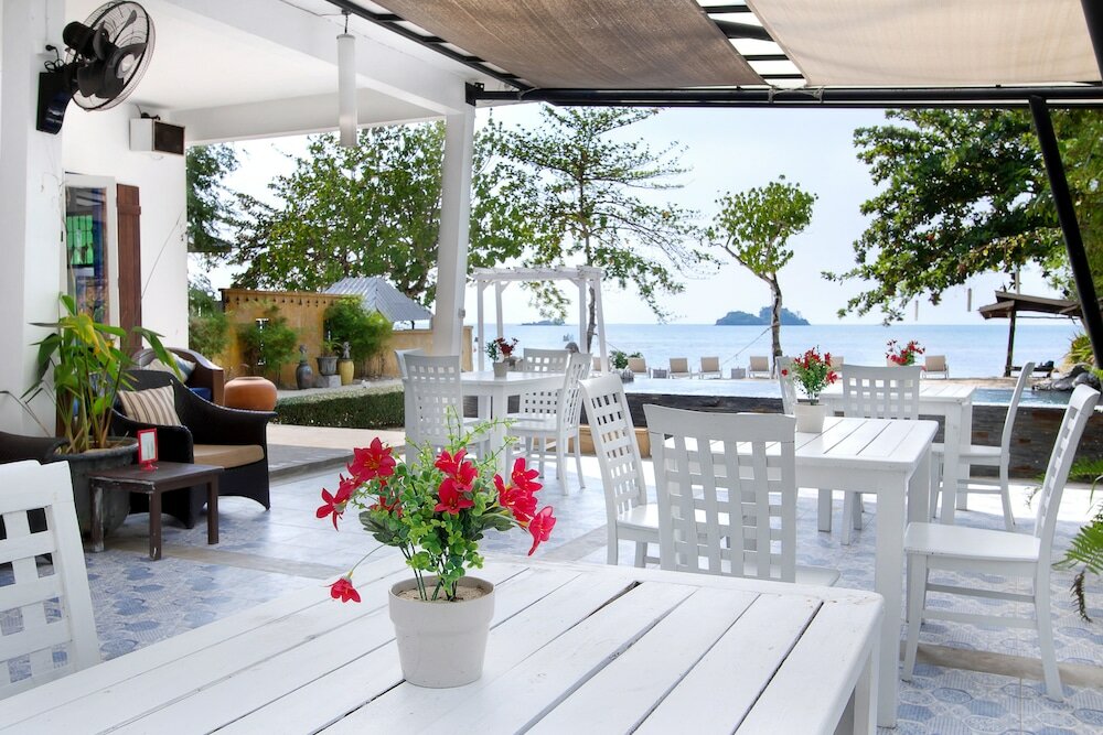 Фото The White Knot Koh Chang