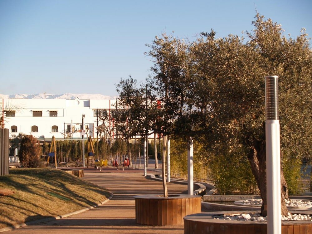 Фото Hotel Corona de Atarfe