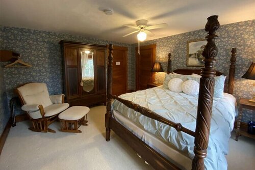 Внешний вид отеля Follansbee Inn в Саттоне, фото 3