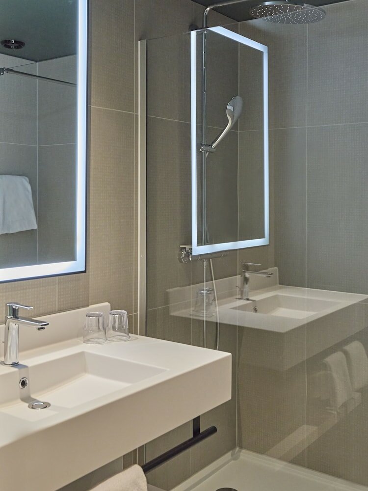 Фото Novotel Bern Expo