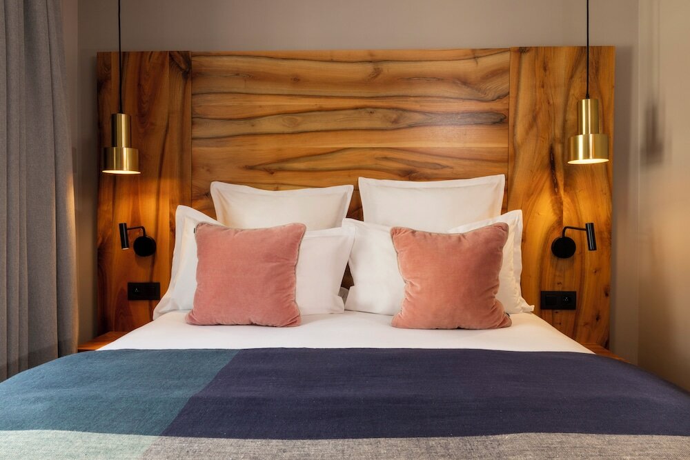 Фото Maxim Folies