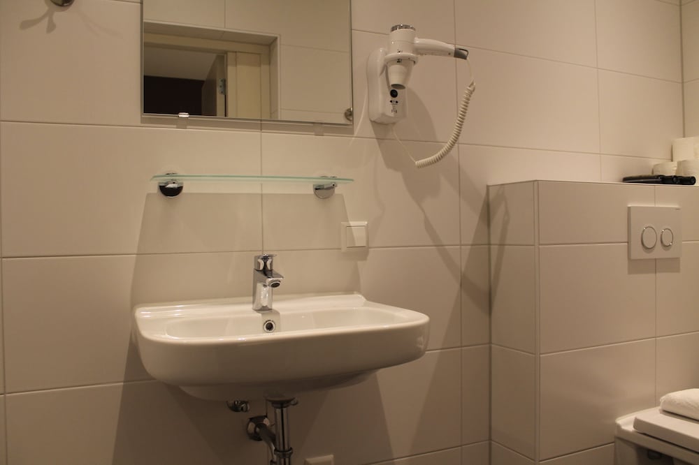 Фото Aston City Hotel