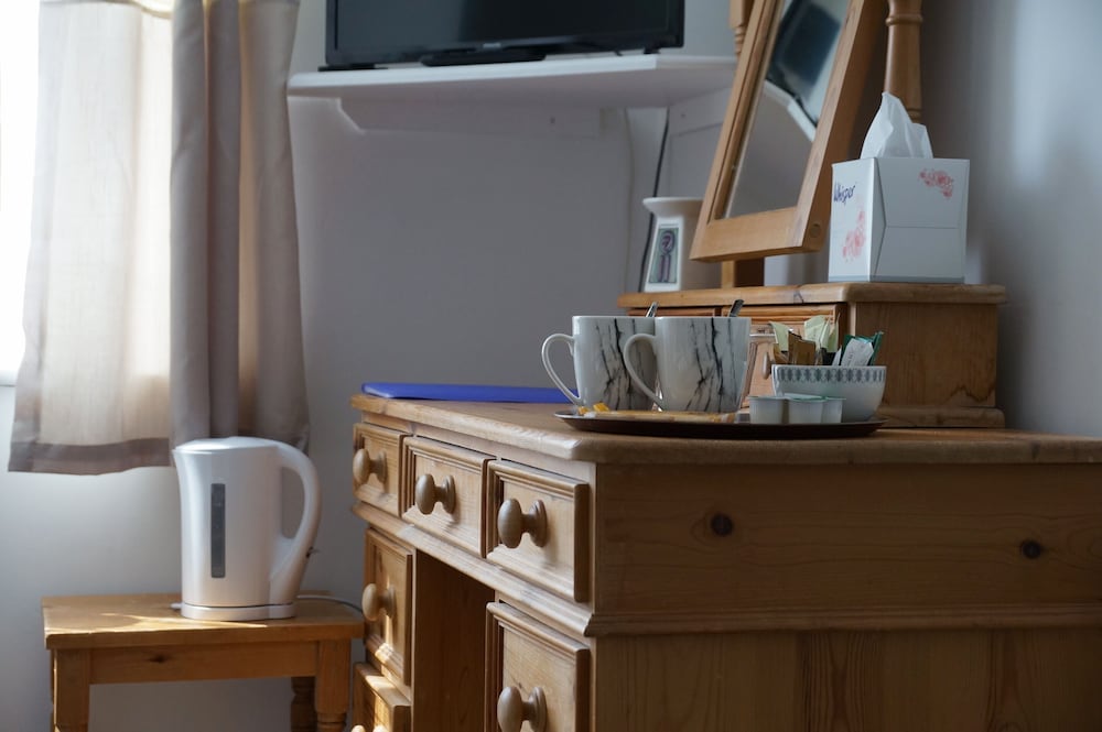 Фото Eyre Court Hotel