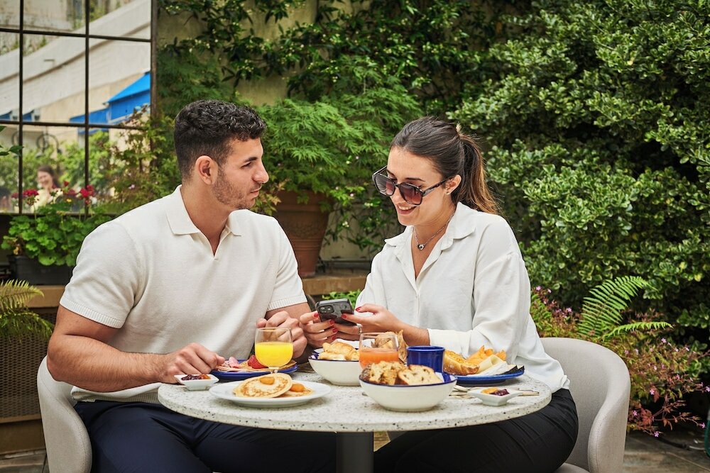 Фото Hôtel Le Versailles