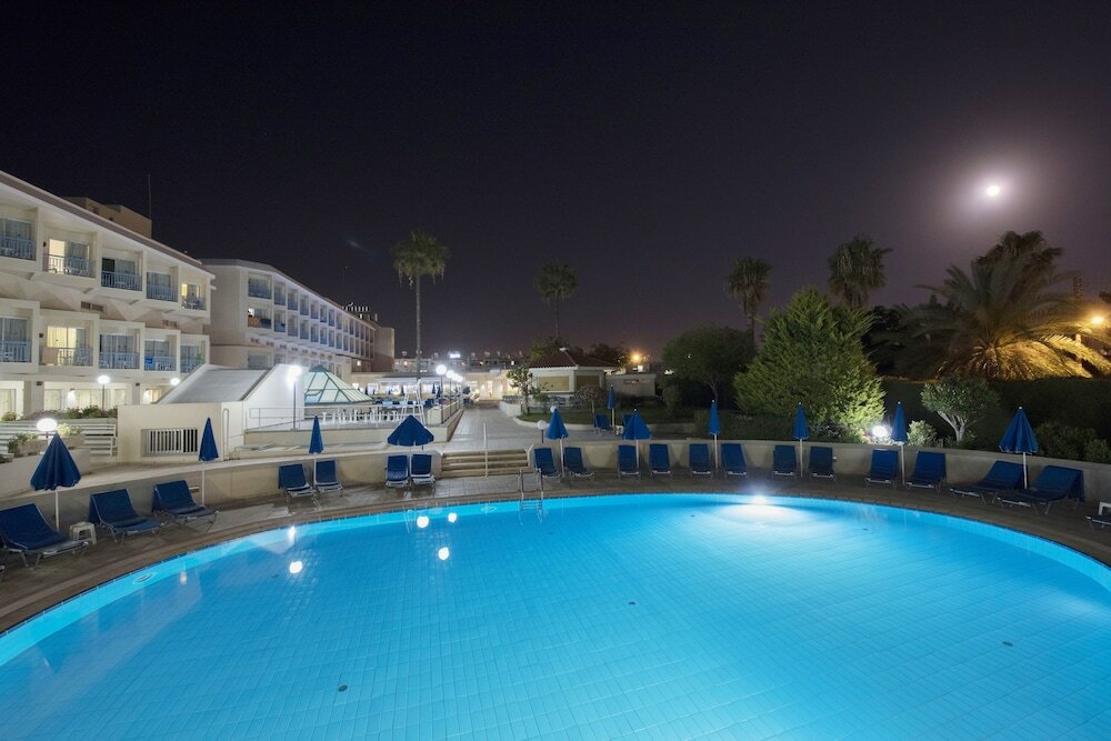 Фото Kissos Hotel