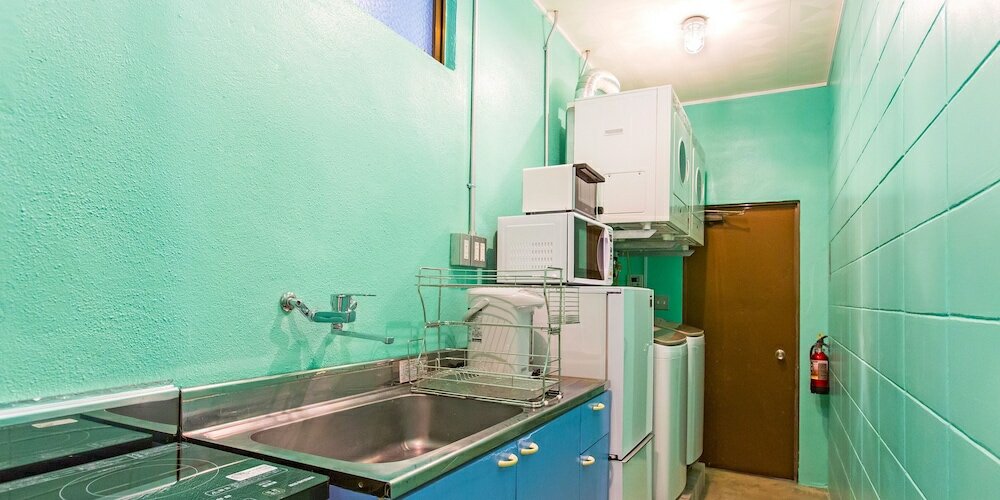 Фото Seawall Hostel