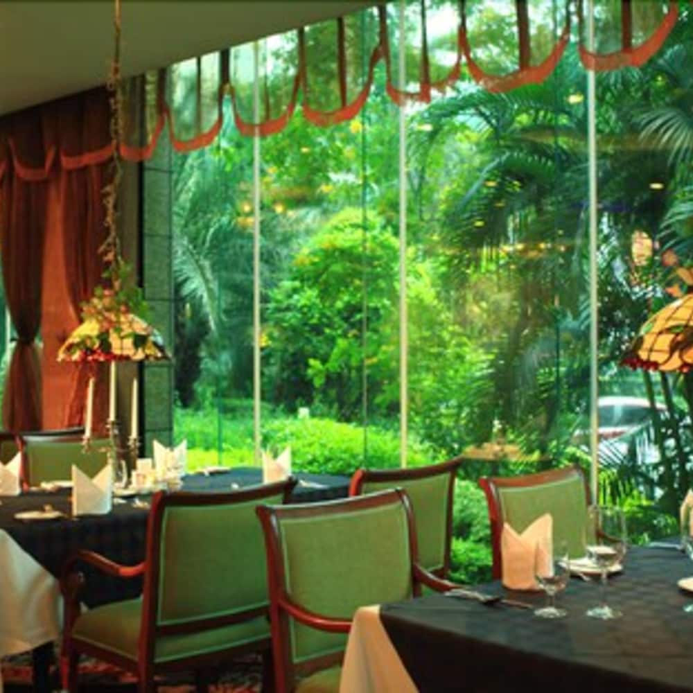 Фото Dongguan Gladden Hotel