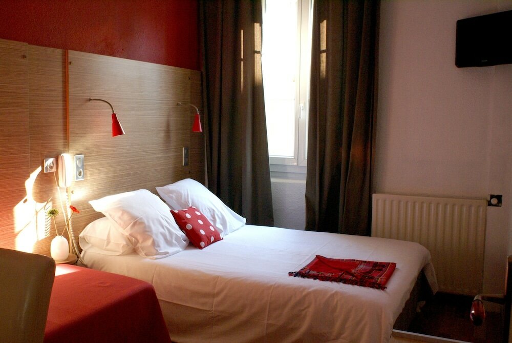 Фото Hôtel Edmond Rostand