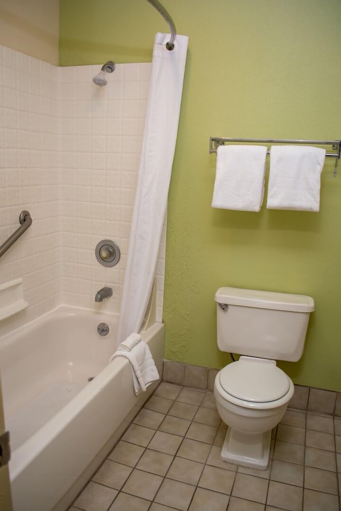 Фото Cimarron Inn Klamath Falls