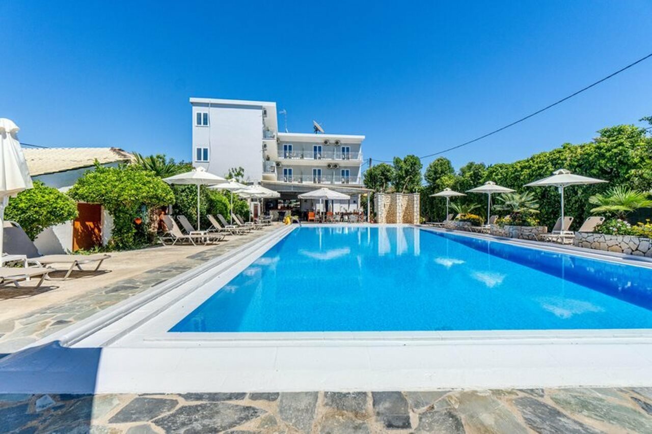 Фото Angela Hotel and Apartments