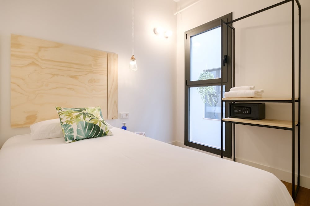 Фото Magatzem 128