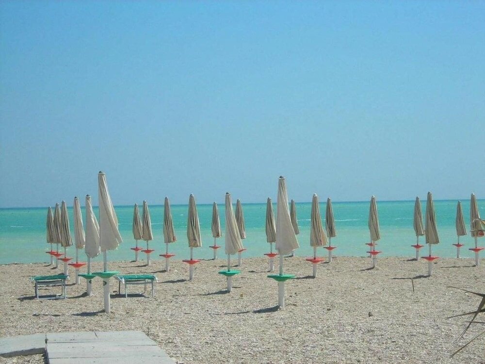 Фото Hotel Chiaraluna