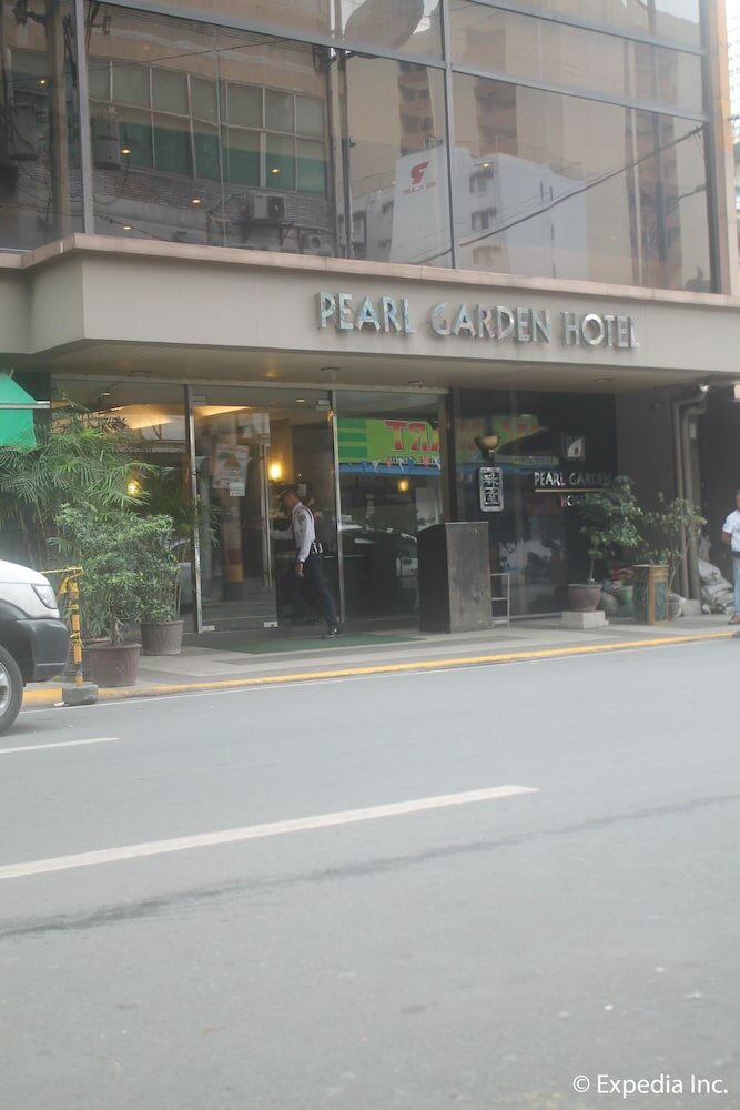 Фото Pearl Garden Hotel