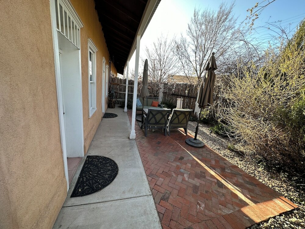 Фото Painted Lady Bed & Brew