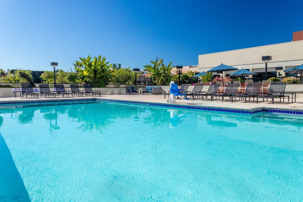 Фото Crowne Plaza Los Angeles Harbor Hotel, an Ihg Hotel